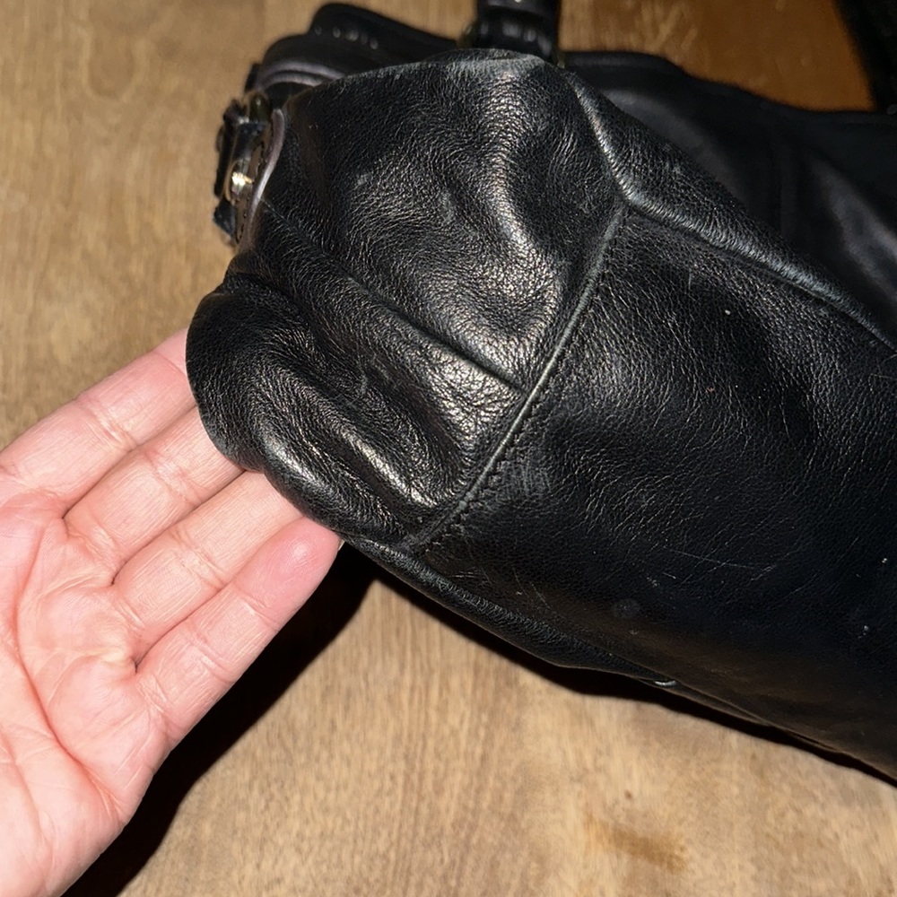 B MAKOWSKY 100% Genuine Leather Black Purse - Picture 5 of 17